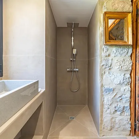 Chateau De Jalle Bed & Breakfast